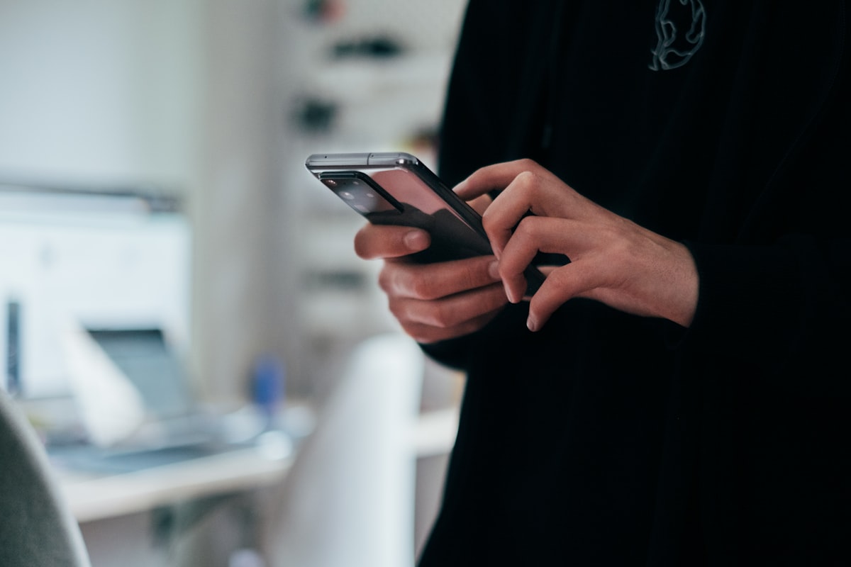 Rezervácia náradia cez smartfón na platforme NáraďoShare
